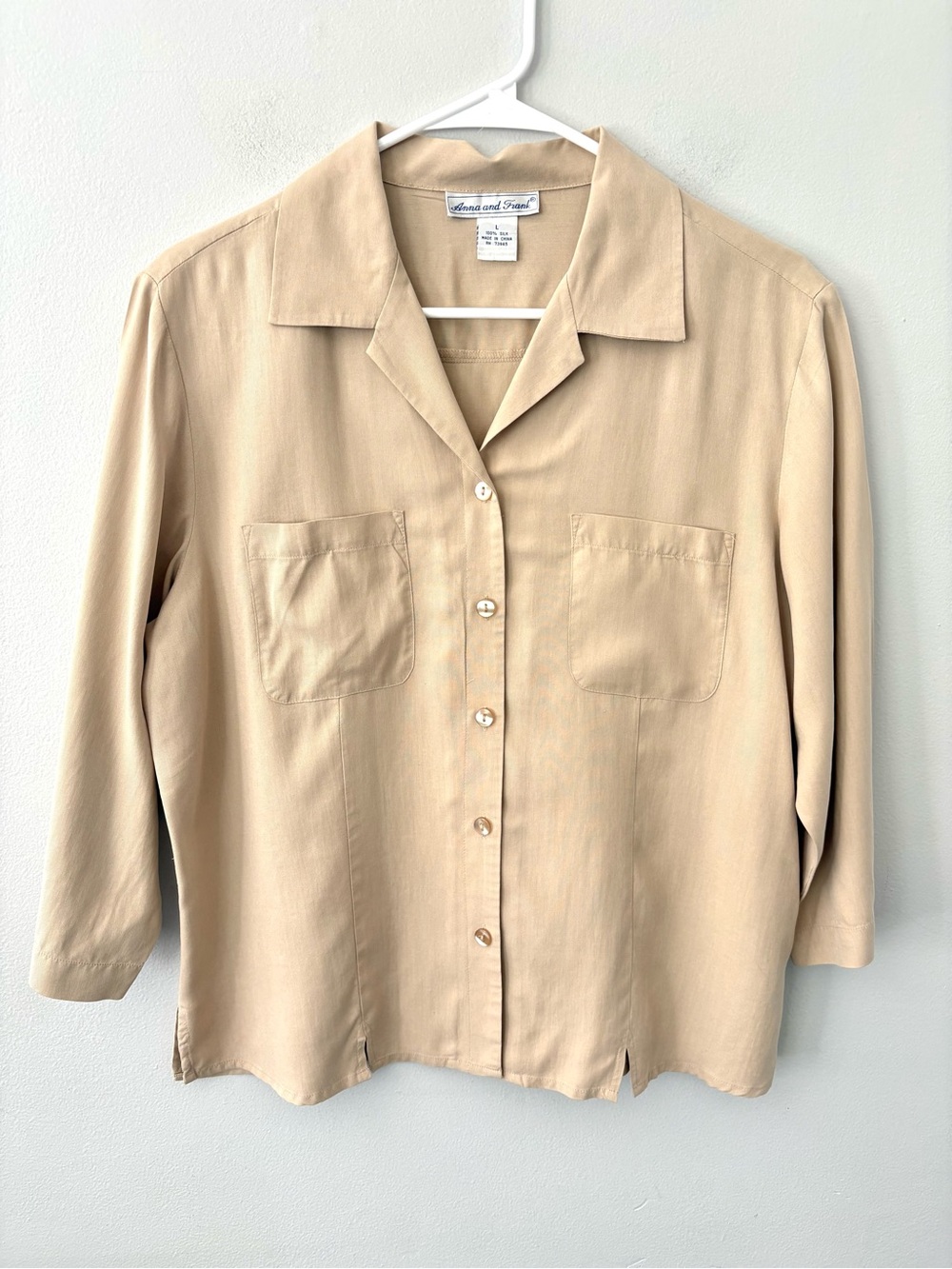 Anna and Frank 100% Silk Blouse Women’s Large  Tan Button Front Short Sleeve Top